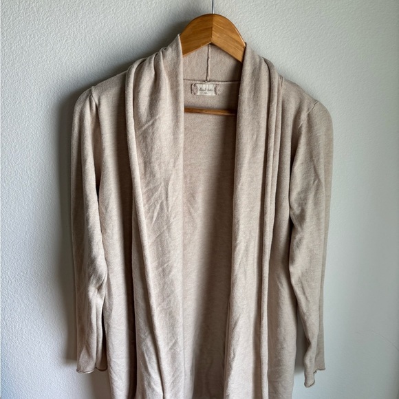 Quiet Luxury Women's Cream Sweater in size M/L Altrd State - Picture 1 of 6